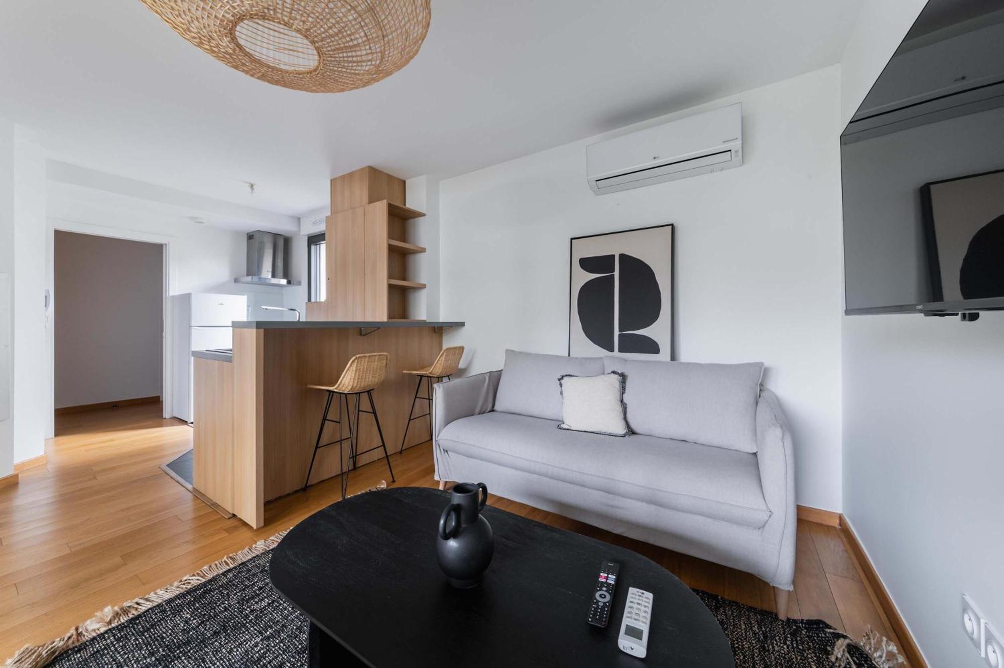 Appartement Lumineux Avec Terrasse Courbevoie - 4P - Flat-Guest Экстерьер фото