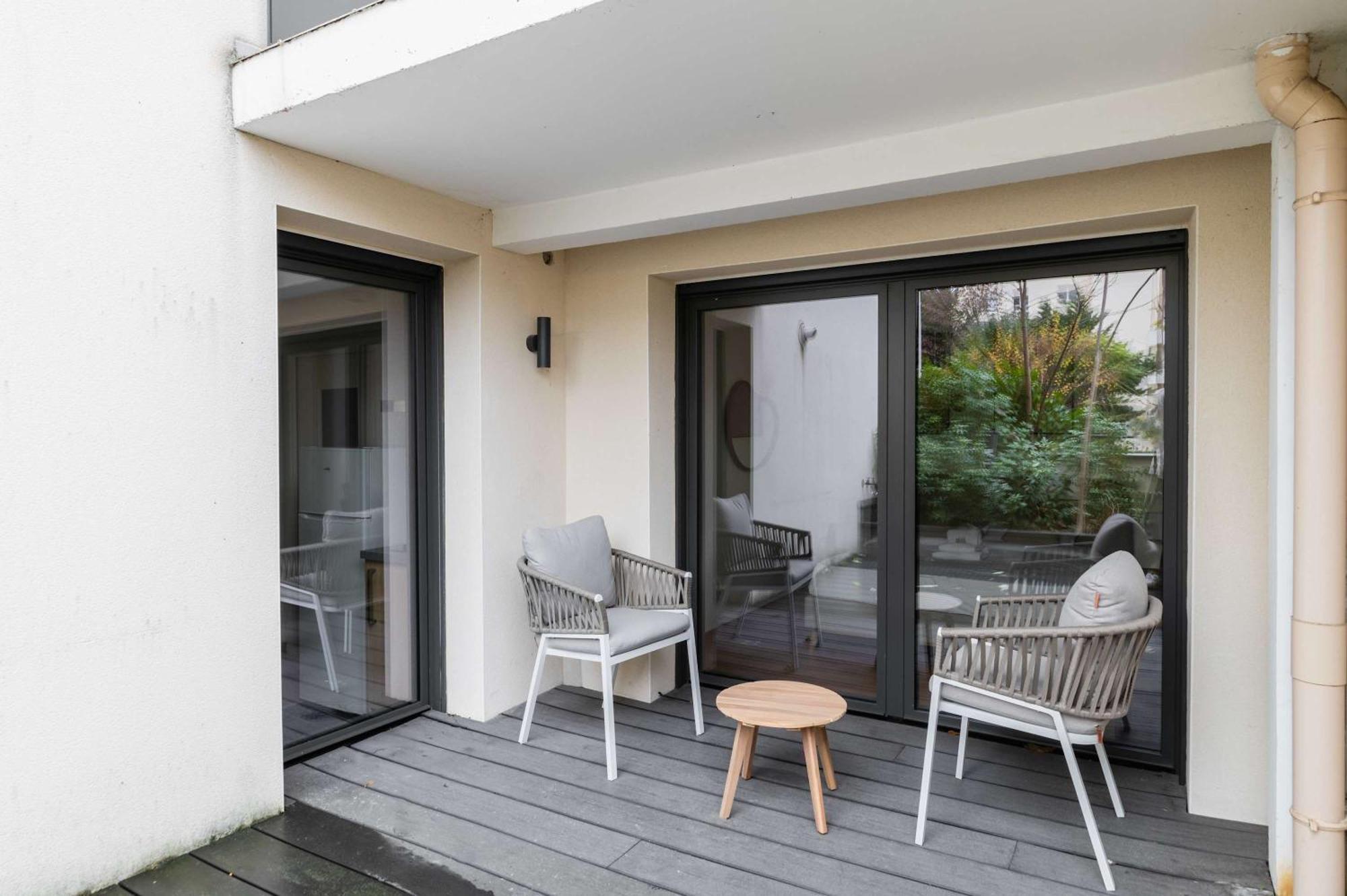 Appartement Lumineux Avec Terrasse Courbevoie - 4P - Flat-Guest Экстерьер фото
